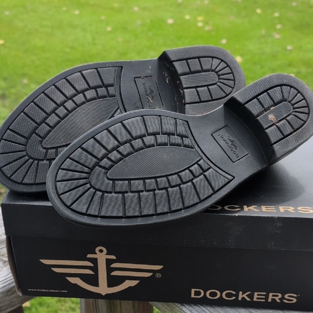 Dockers Men's Burgundy Oxford Shoes - Picture 4 of 8